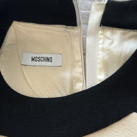 Moschino dress fully lined in silk to the knee dress (not too short) classy - Picture 4 of 6